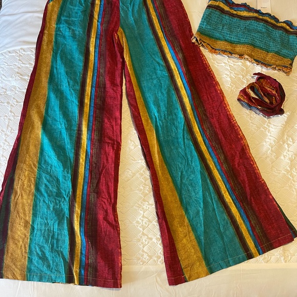 Palazzo Set with Tube Top....Size Large - Picture 6 of 8